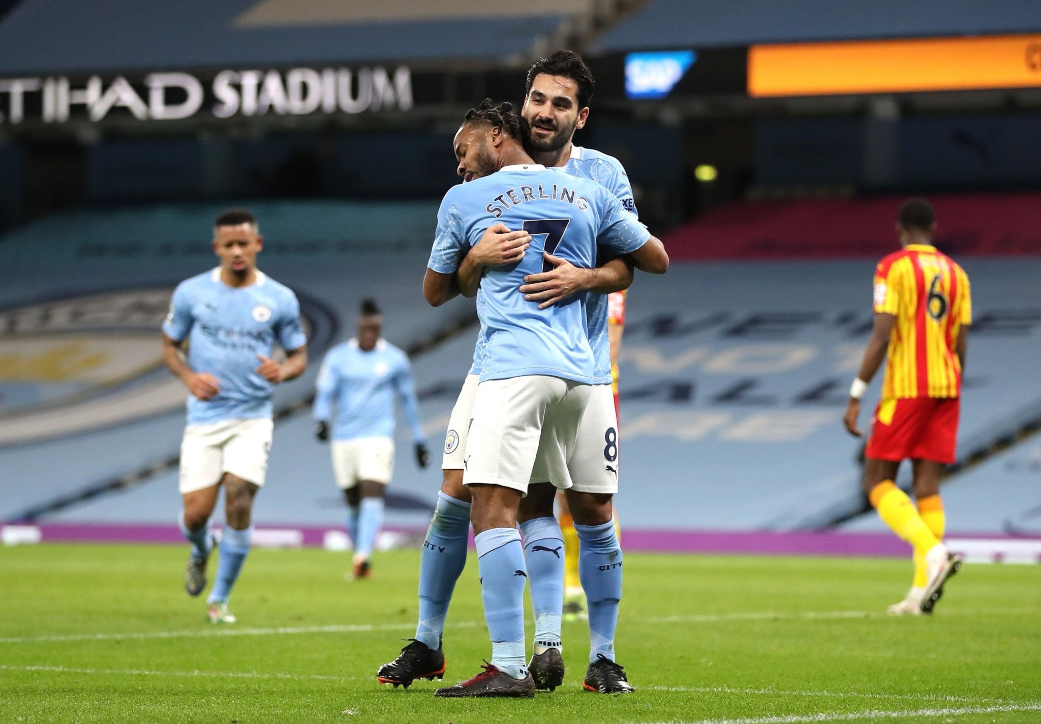 奏进攻与全 奏进攻与全