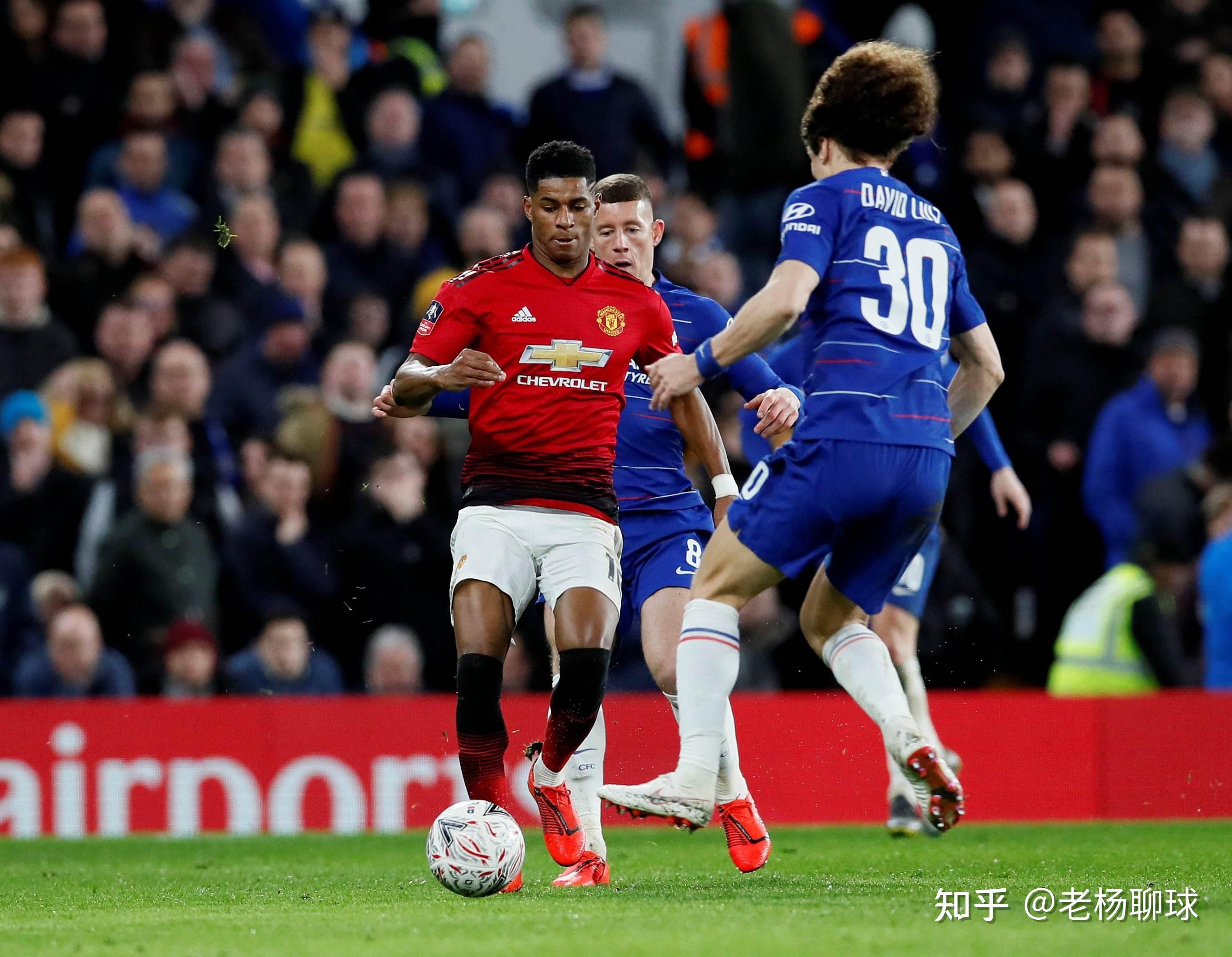 两人甚至三 两人甚至三